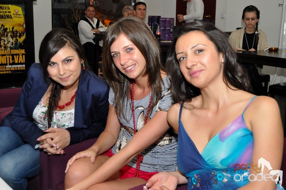 Karaoke în Blondy's, 