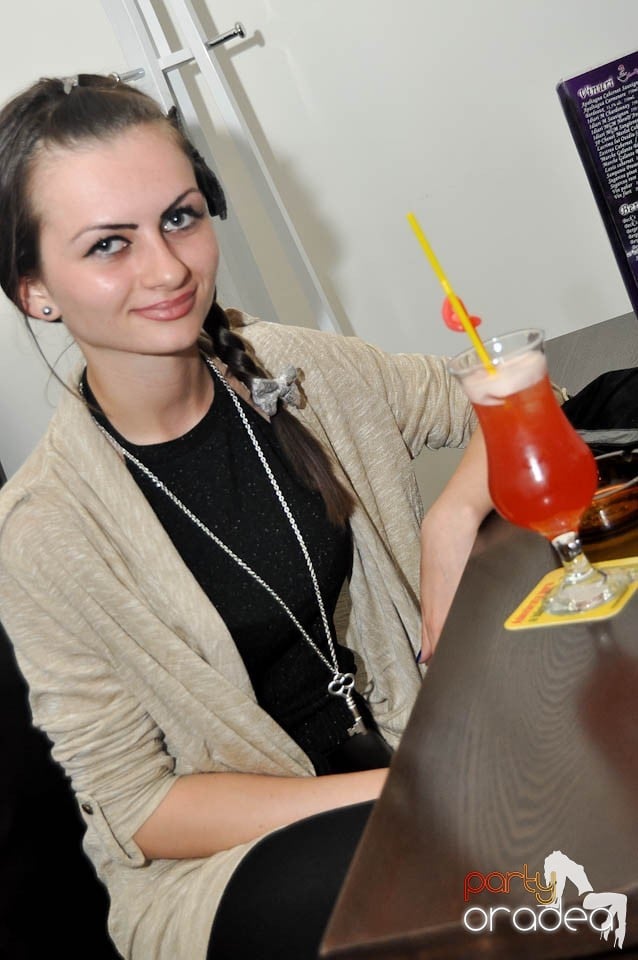 Karaoke în Blondy's, 