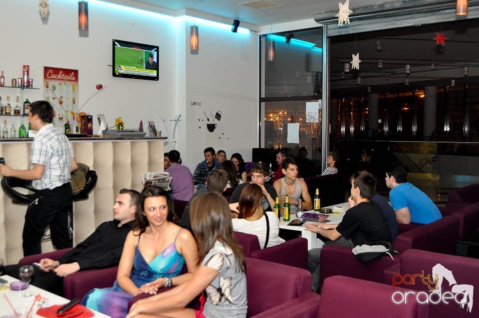 Karaoke în Blondy's, 