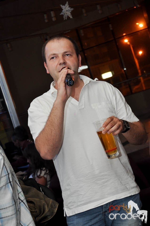 Karaoke în Blondy's, 