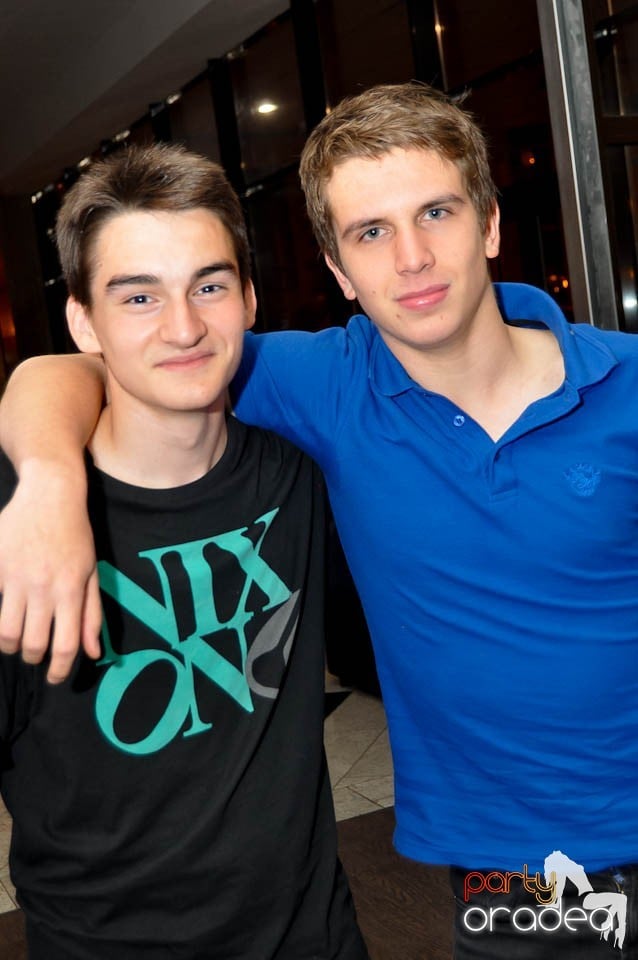 Karaoke în Blondy's, 