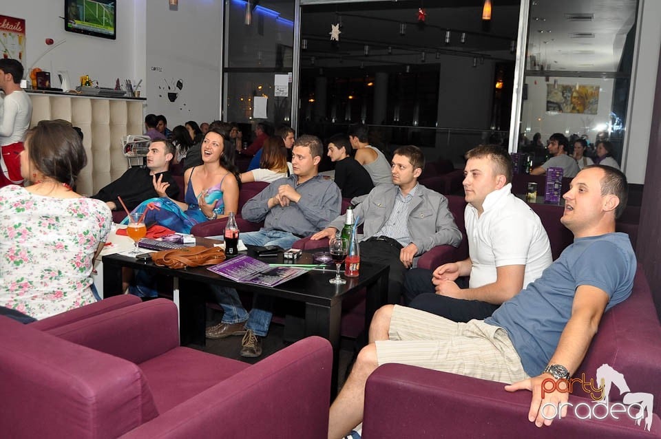 Karaoke în Blondy's, 