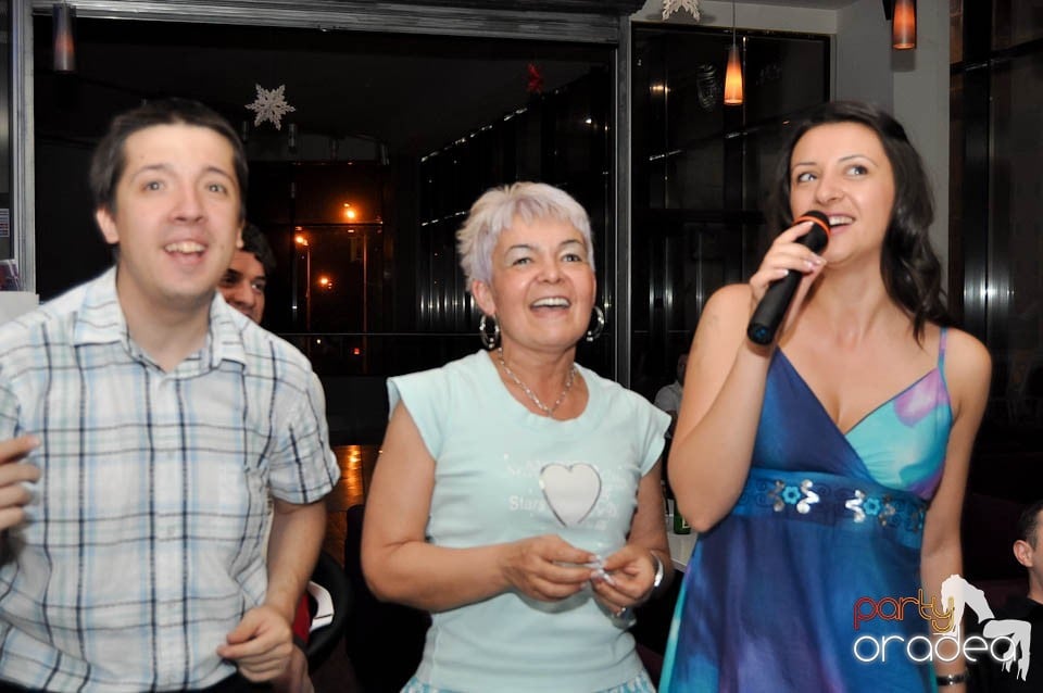 Karaoke în Blondy's, 