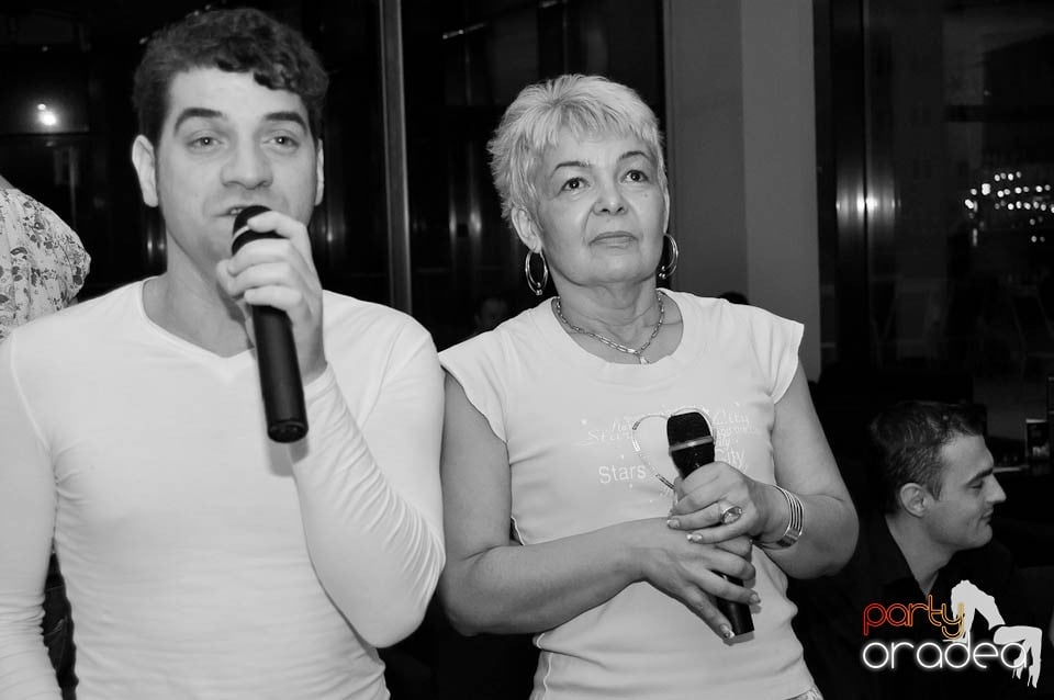 Karaoke în Blondy's, 