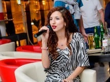 Karaoke în Blondy's