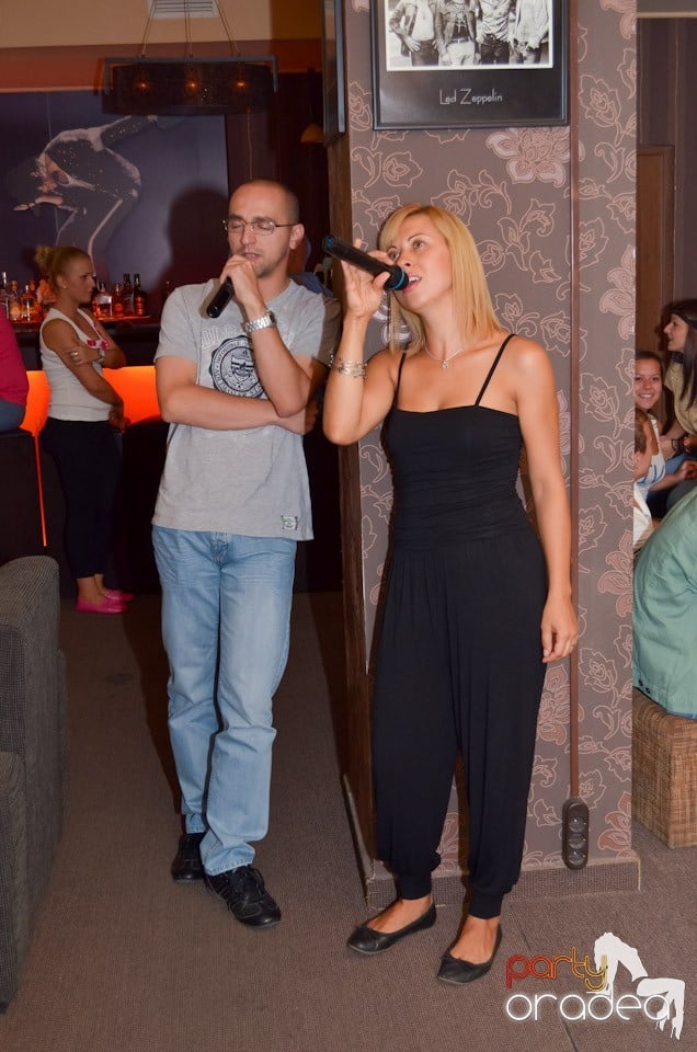 Karaoke în Delice Cafe, Delice Cafe 2