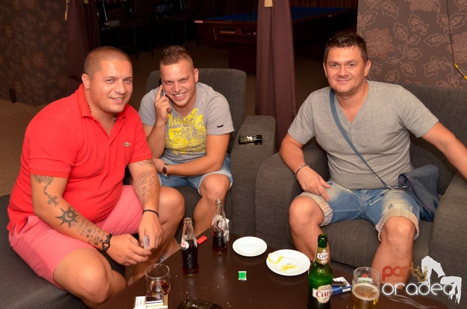 Karaoke în Delice Cafe, Delice Cafe 2
