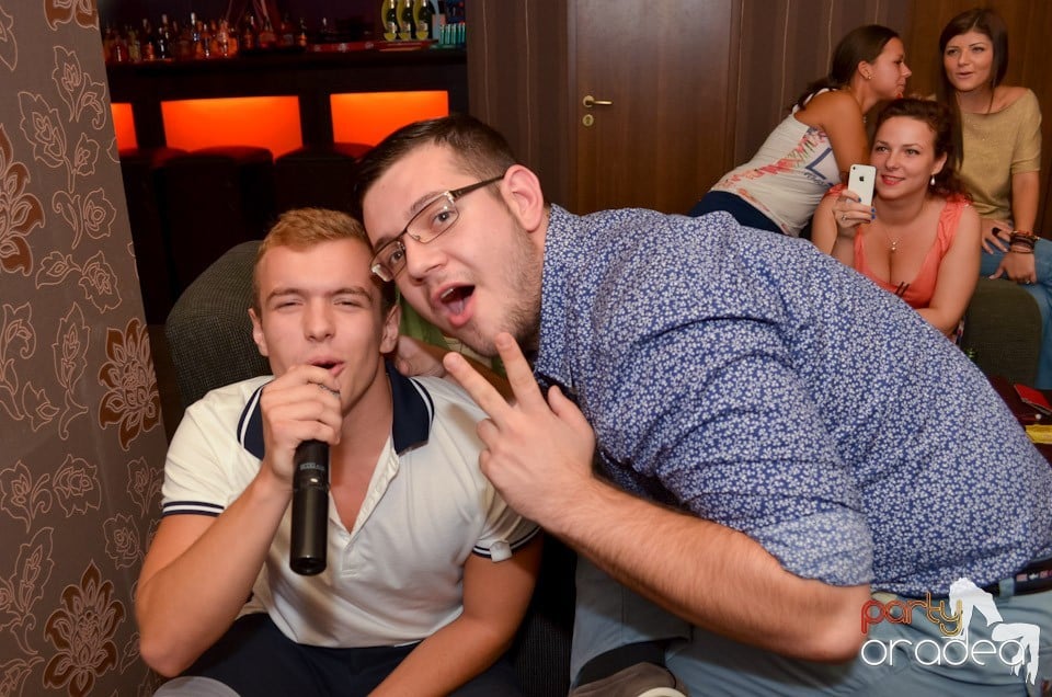 Karaoke în Delice Cafe, Delice Cafe 2