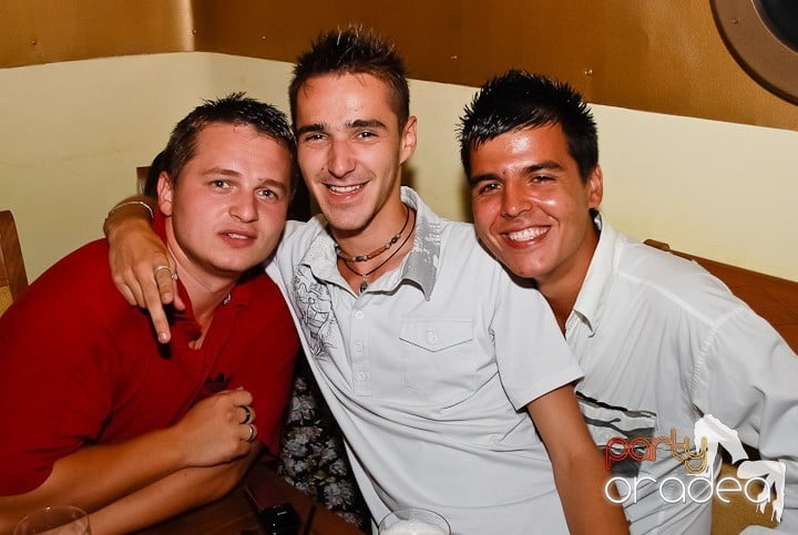 Karaoke în Yellow Submarine, 