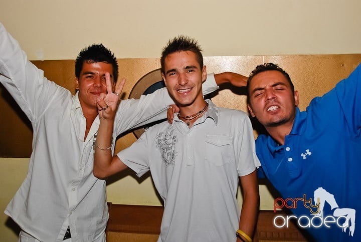 Karaoke în Yellow Submarine, 