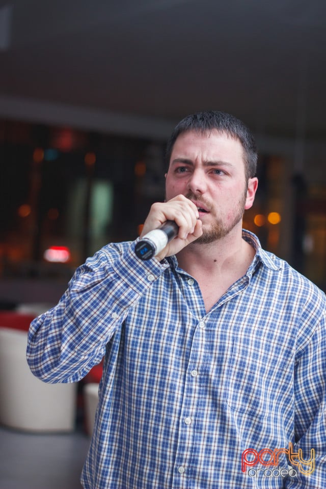 Karaoke Night, 