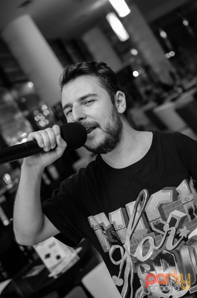 Karaoke Night, 