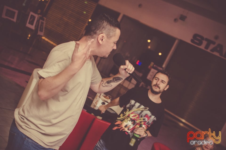 Karaoke Night, 
