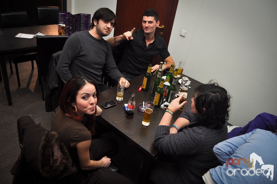 Karaoke Night @ Blondy's Art Café,