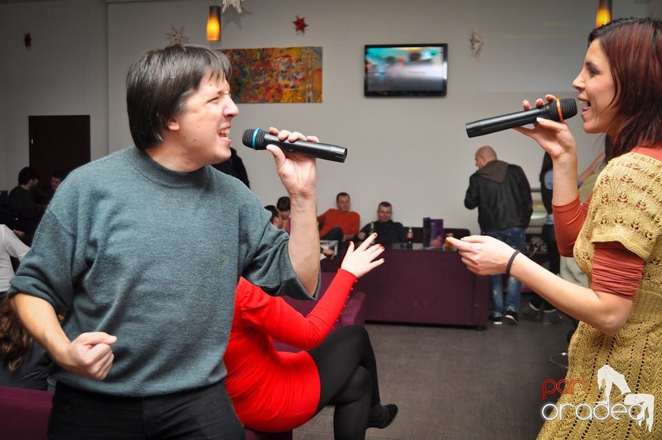 Karaoke Night @ Blondy's Art Café,