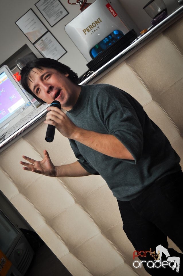Karaoke Night @ Blondy's Art Café,