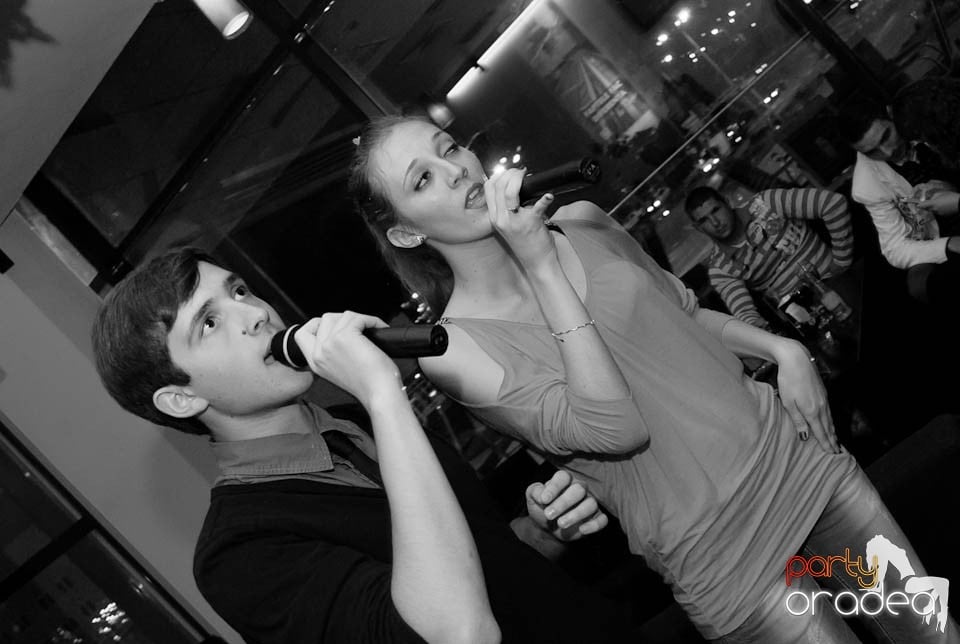Karaoke Night @ Blondy's Art Café, 