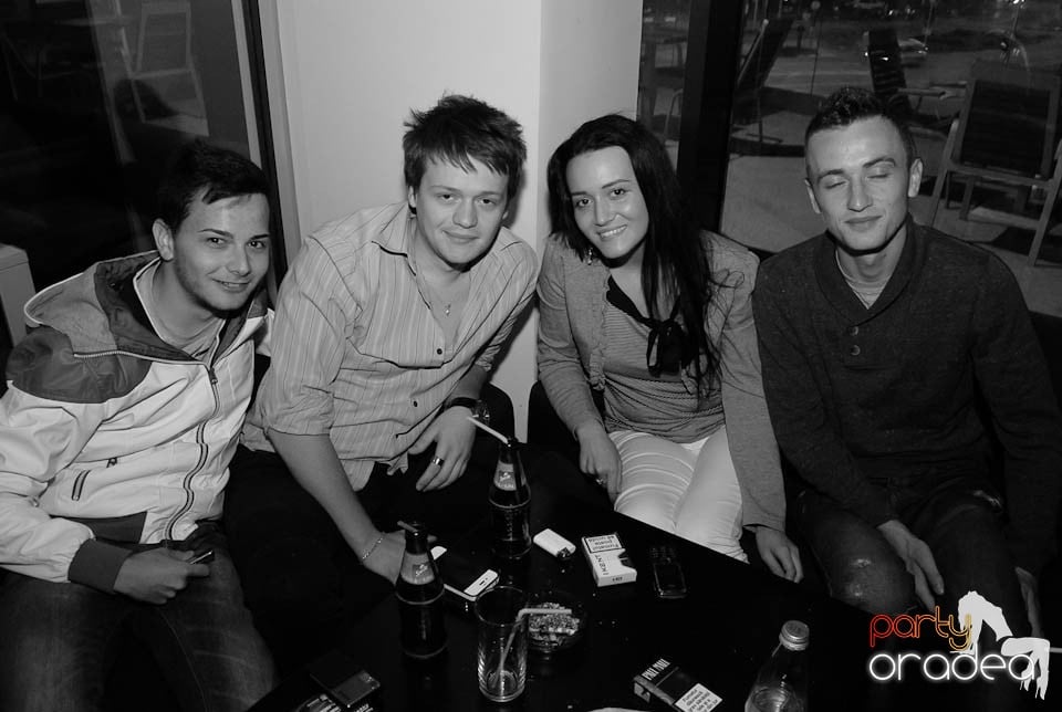 Karaoke Night @ Blondy's Art Café, 