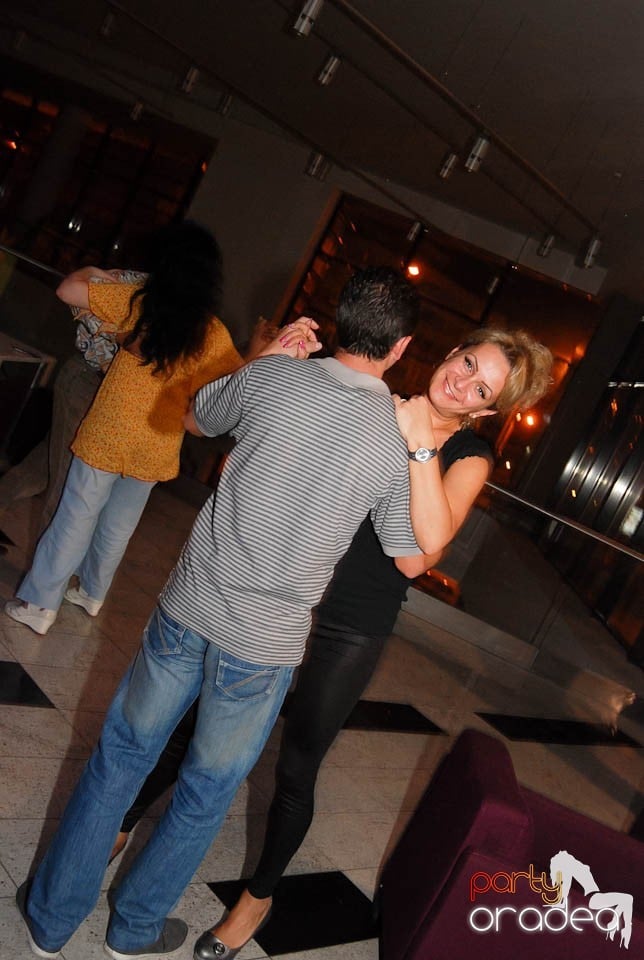 Karaoke Night @ Blondy's Art Café, 