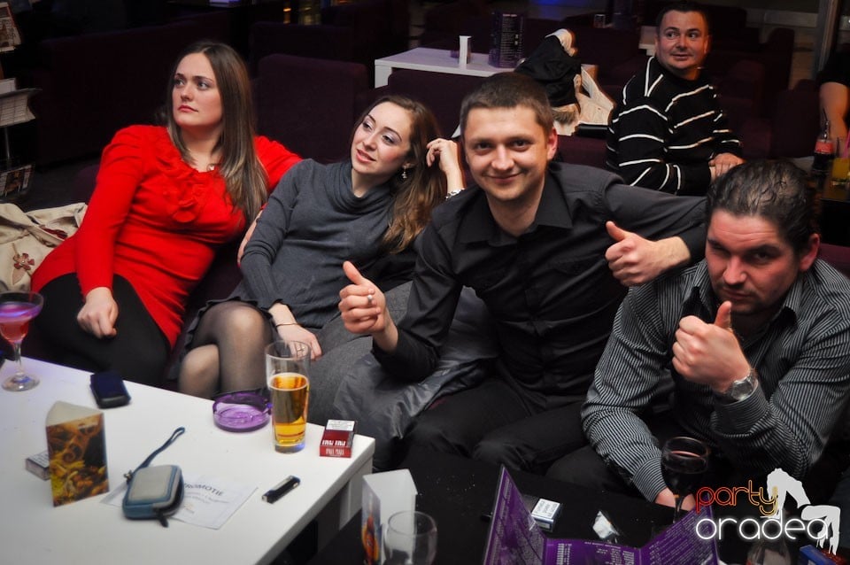 Karaoke Night @ Blondy's Art Café,