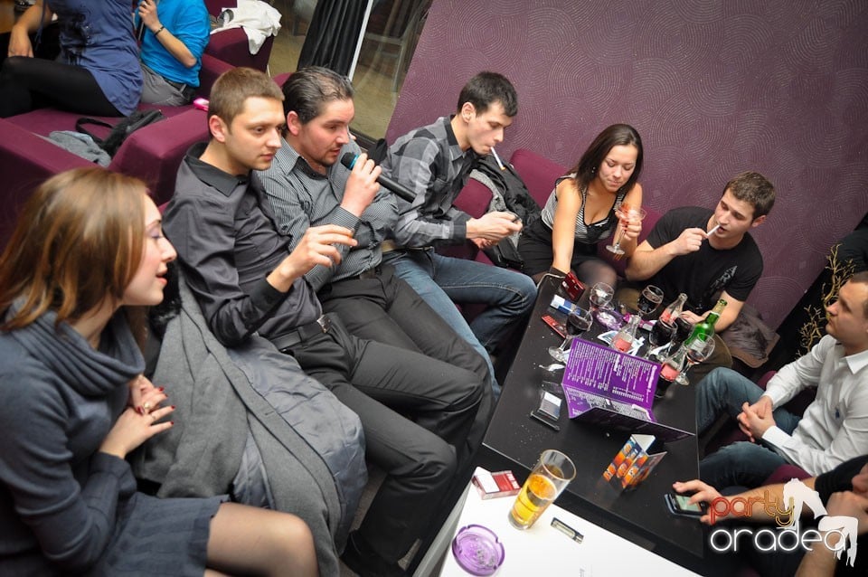 Karaoke Night @ Blondy's Art Café,