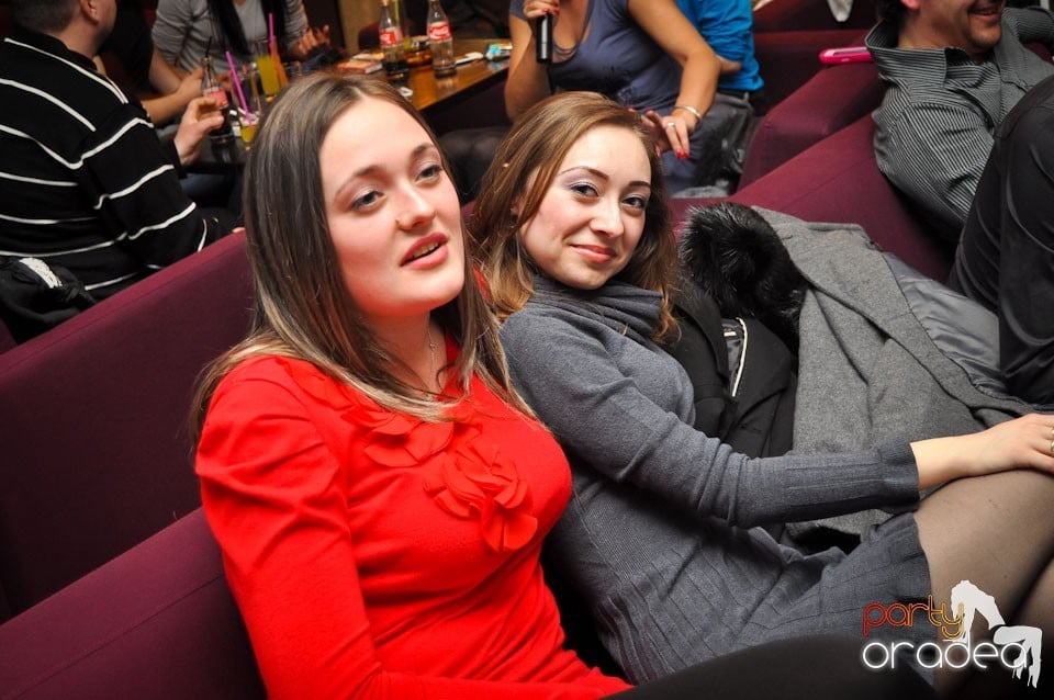 Karaoke Night @ Blondy's Art Café,