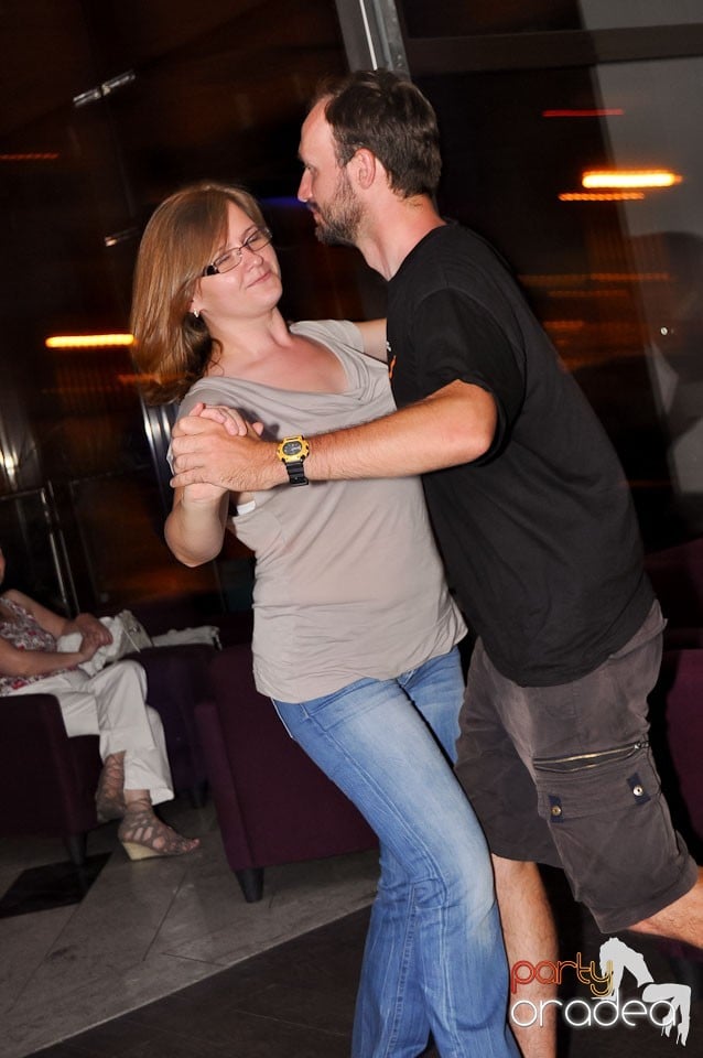 Karaoke Night @ Blondy's, 