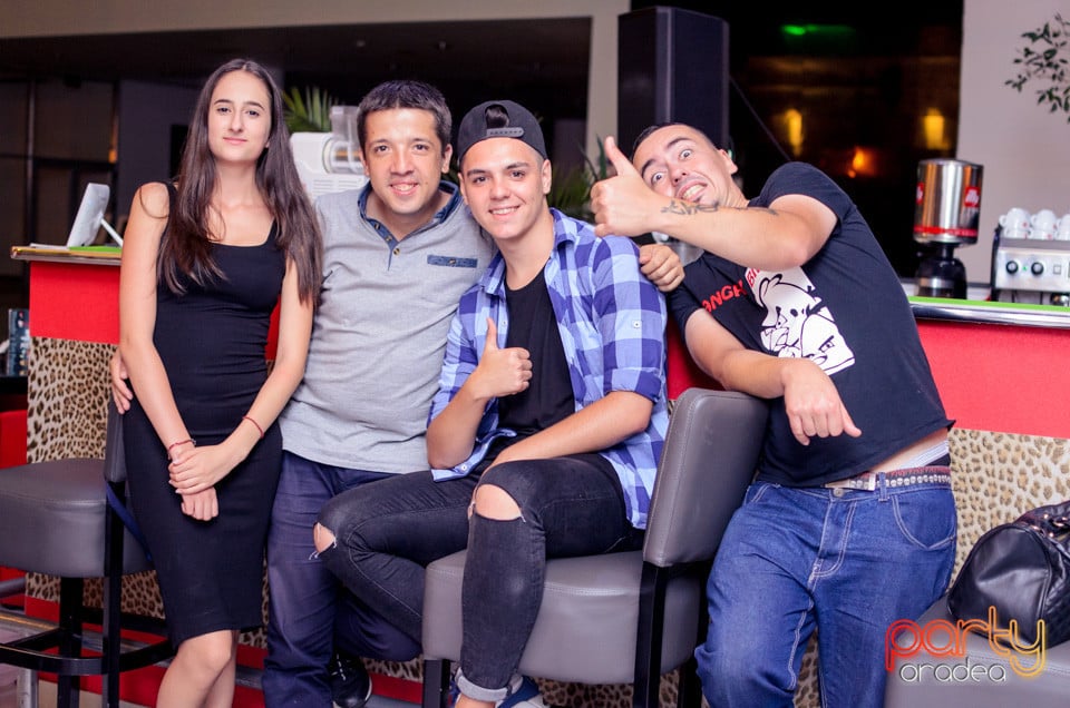Karaoke Night, 