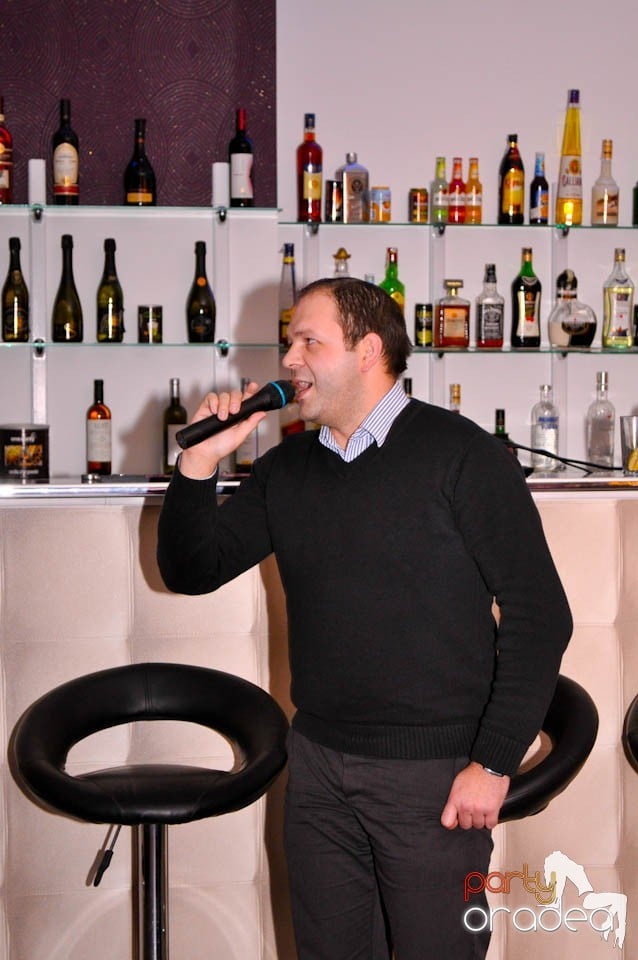 Karaoke Night în Blondy's Art Cafe, 