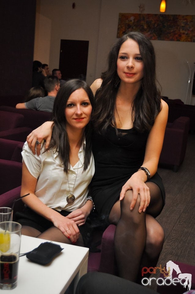 Karaoke Night în Blondy's Art Café, 