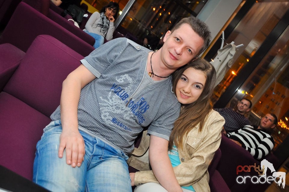 Karaoke Night în Blondy's Art Café, 