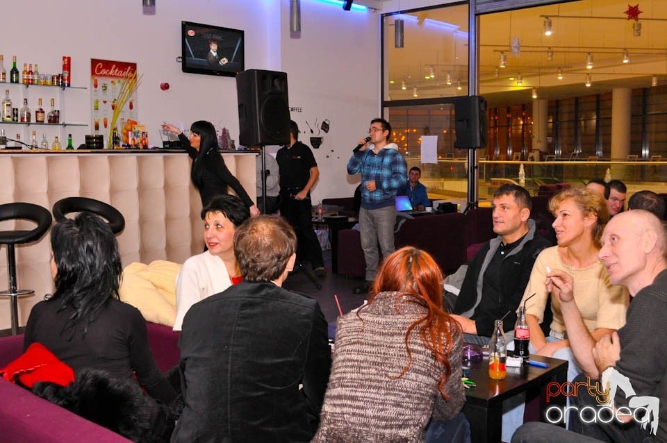 Karaoke Night în Blondy's Art Cafe, 