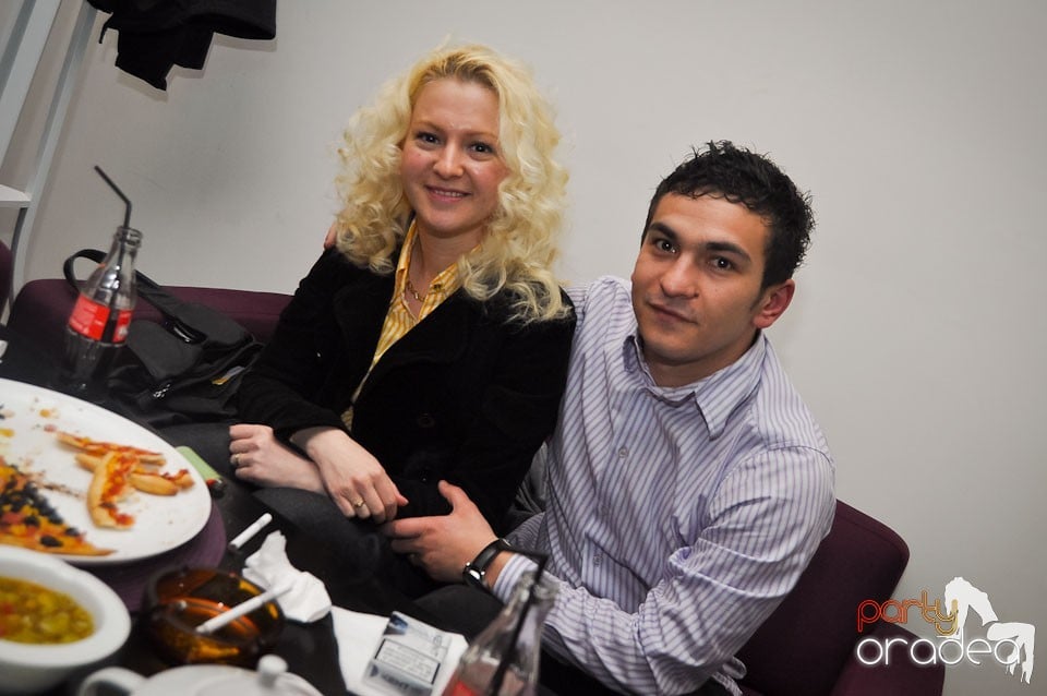 Karaoke Night în Blondy's Art Café, 