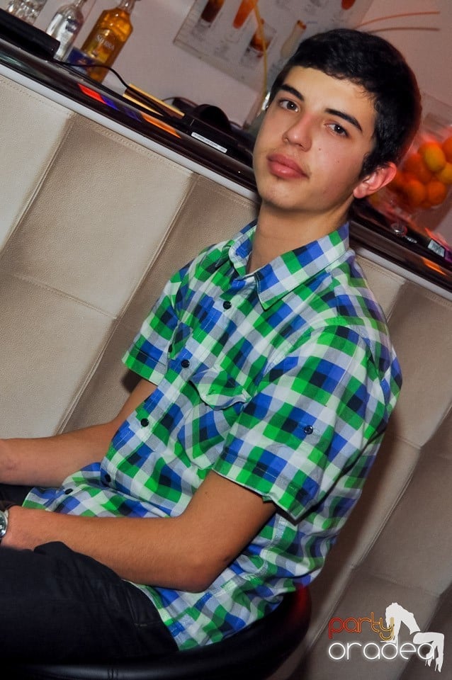 Karaoke Night în Blondy's Art Café, 