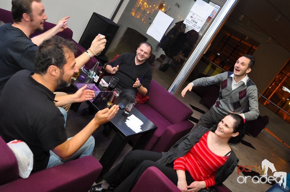 Karaoke Night în Blondy's Art Café, 