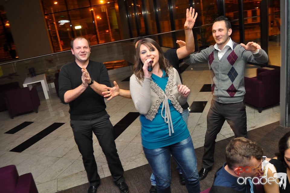 Karaoke Night în Blondy's Art Café, 