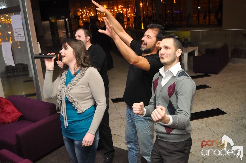 Karaoke Night în Blondy's Art Café, 