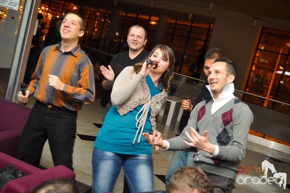 Karaoke Night în Blondy's Art Café, 