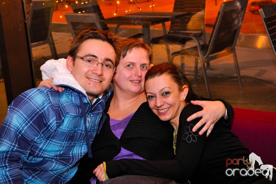 Karaoke Night în Blondy's Art Cafe, 