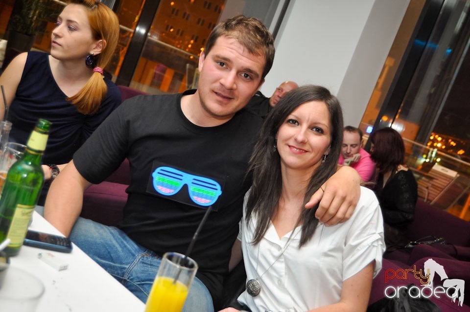 Karaoke Night în Blondy's Art Café, 