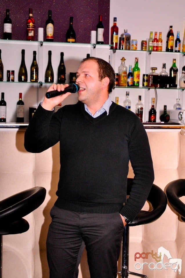 Karaoke Night în Blondy's Art Cafe,