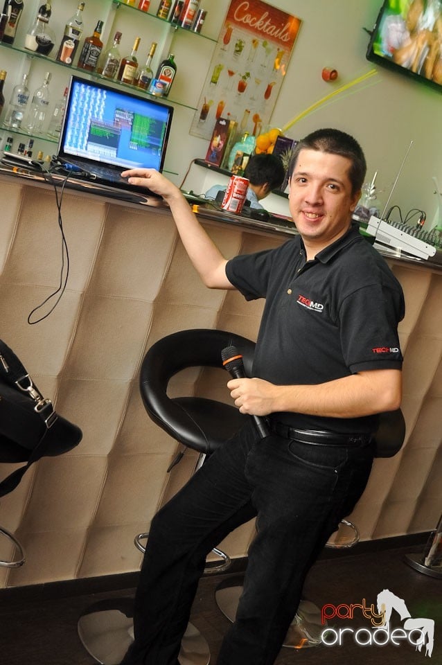 Karaoke-night în Blondy's Art Café, 