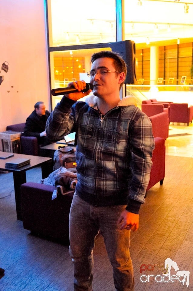 Karaoke Night în Blondy's Art Cafe,