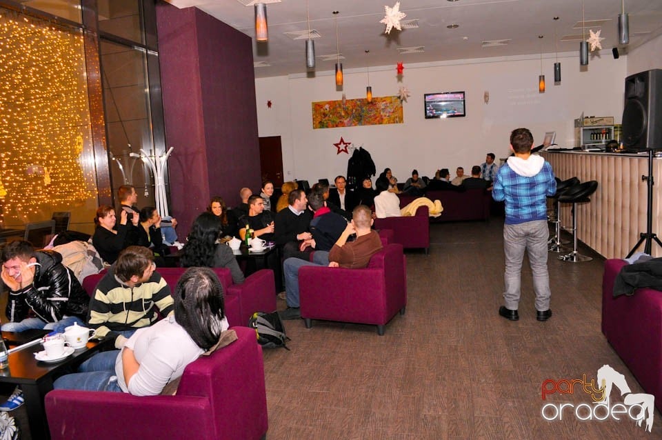 Karaoke Night în Blondy's Art Cafe, 