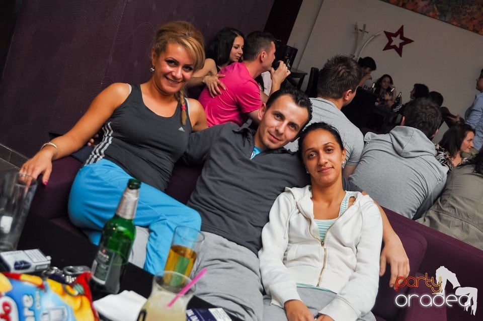 Karaoke-night în Blondy's Art Café, 