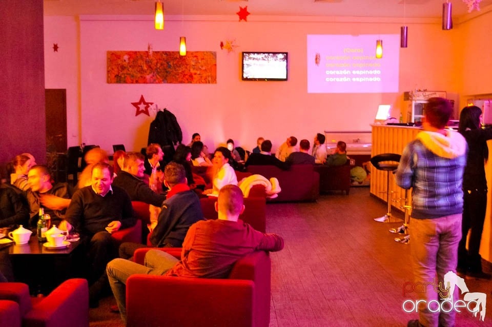 Karaoke Night în Blondy's Art Cafe, 