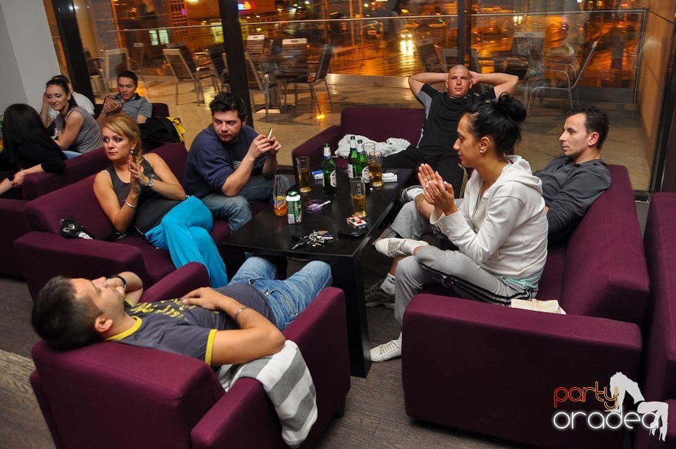 Karaoke-night în Blondy's Art Café, 