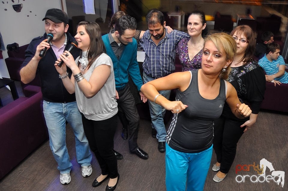 Karaoke-night în Blondy's Art Café, 