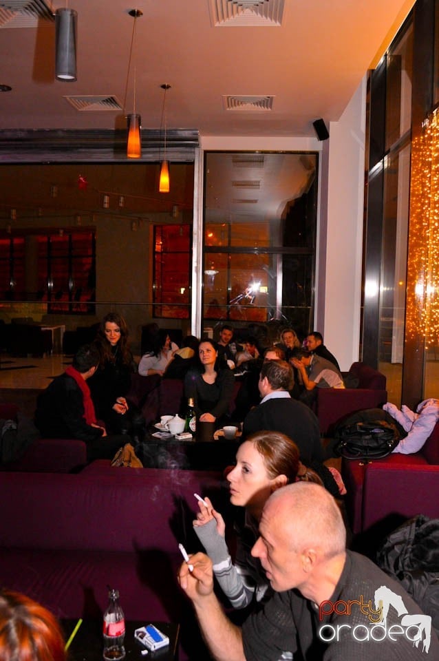 Karaoke Night în Blondy's Art Cafe,