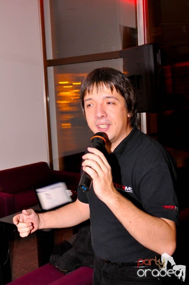 Karaoke Night în Blondy's Art Cafe,